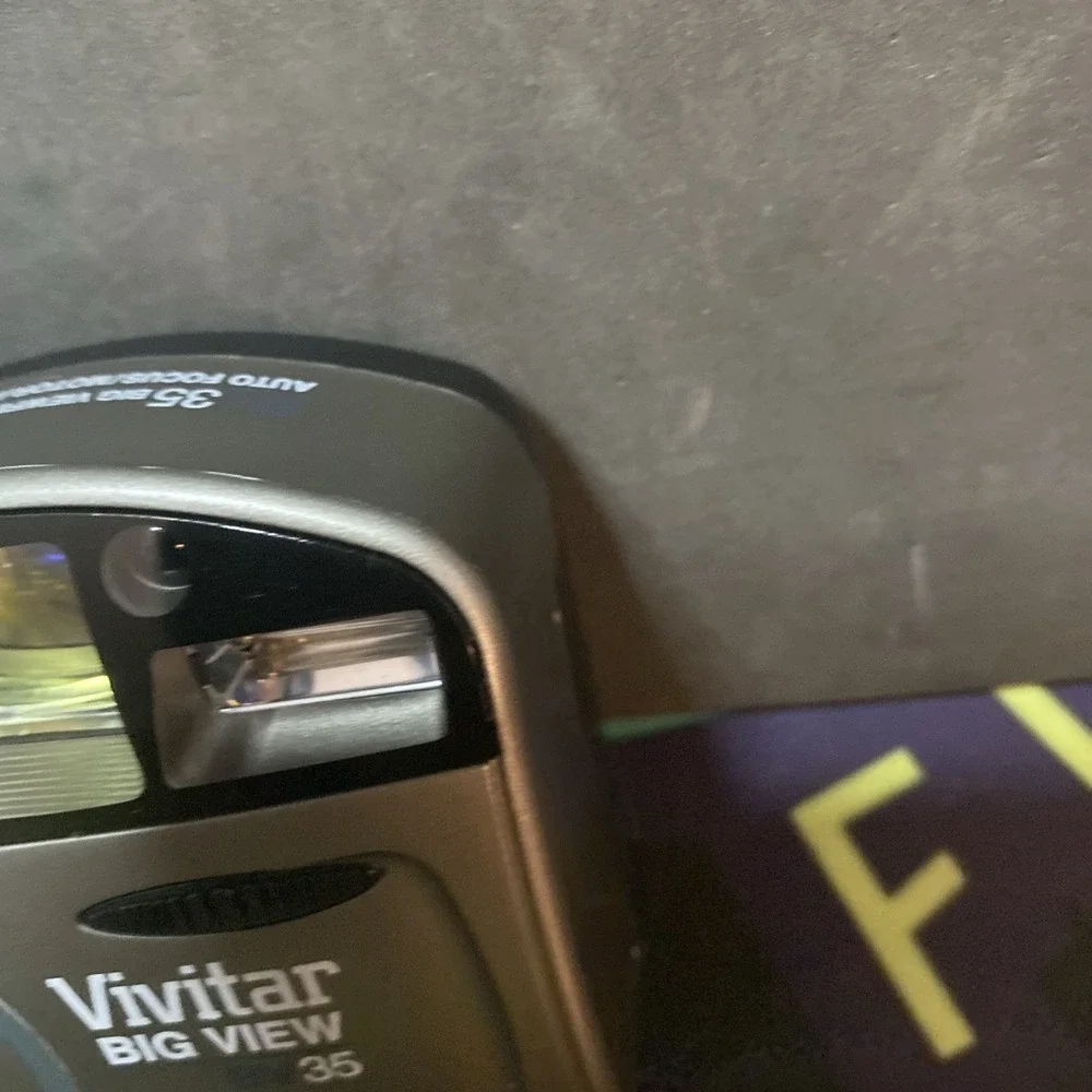 Vivitar Big View BV35 35mm Film Camera Point & Shoot Auto Focus B3